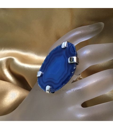 Ágata chapa azul de Brasil en recio anillo de plata de ley ajustable