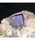 Ágata cristal lila tallada en anillo macizo