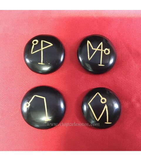 Cuatro Ónix talla cabujón grabados con los símbolos de los cuatro Arcángeles