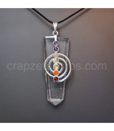 Colgante de Cuarzo con sietes gemas de chakras en Cho ku rei de metal plateado