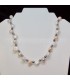 Perlas cultivadas naturales blancas, beig y negras en collar 