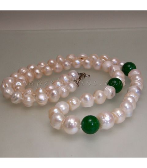 Collar de Perlas naturales y ónix verde con cierre de plata 