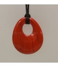 Jaspe rojo en colgante ovalado con agujero
