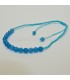 Ágatas azules talla esfera facetada en gargantilla de macramé ajustable