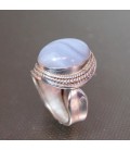 Bella Calcedonia azul natural de Brasil en anillo de plata de ley ajustable