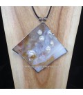 Colgante madreperla natural y  perlas con forma romboide