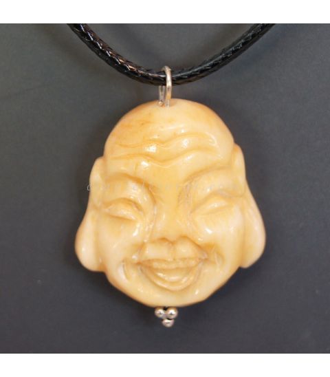 Buda Hotei tallado en hueso para colgante con cordón
