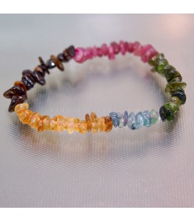 Turmalinas multicolor ordenadas en pulsera elástica