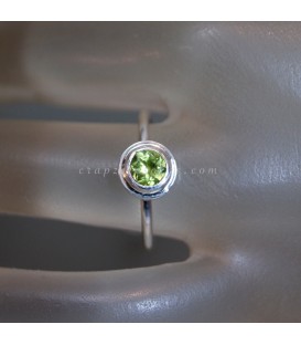 Olivina Peridoto facetada, montada en anillo de plata de ley ajustable