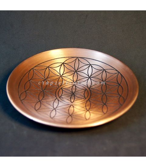 Bandeja circular de cobre con Flor de la vida grabada