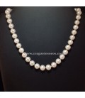 Perlas cultivadas de 10mm en collar con nudos y plata de ley