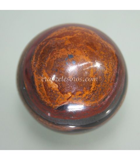 Ojo de hierro tallado como esfera de 32 mm
