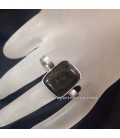 Obsidiana plateda o lunar en anillo de plata de ley envejecida