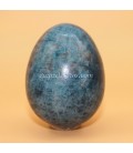 Apatito azul tallado en forma de huevo con peana