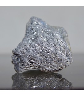 Stibnita cristalizada de Rumanía