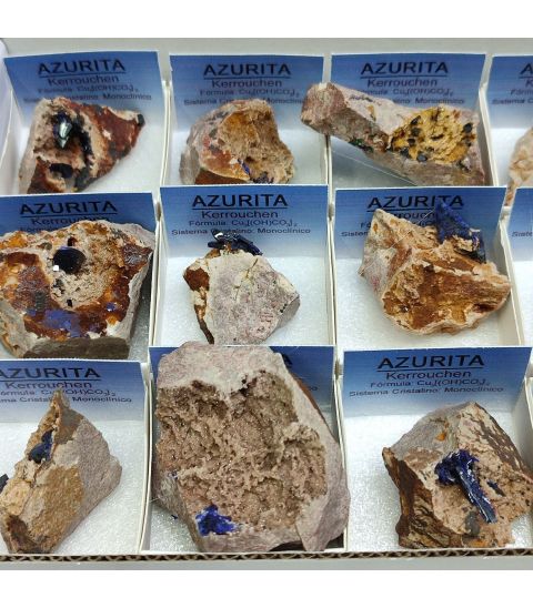 Cristal de Azurita en matriz de Kerrouchen en cajita individual