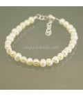 Perlas cultivadas de 6 mm en pulsera con cierre de plata de ley