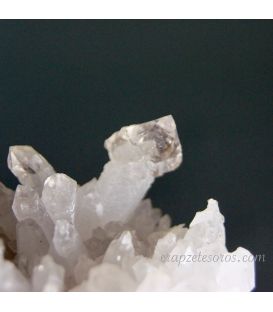 Cuarzo cristal de roca en drusa de China