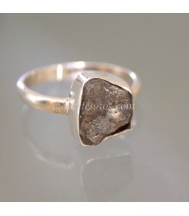 Moldavita meteorito en anillo de plata de ley