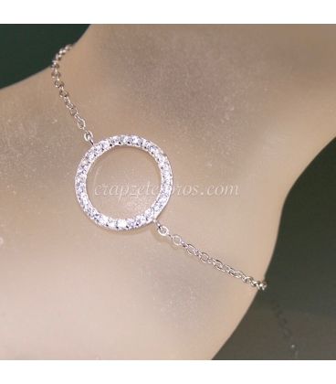 Círculo con Circonitas en pulsera de plata de ley