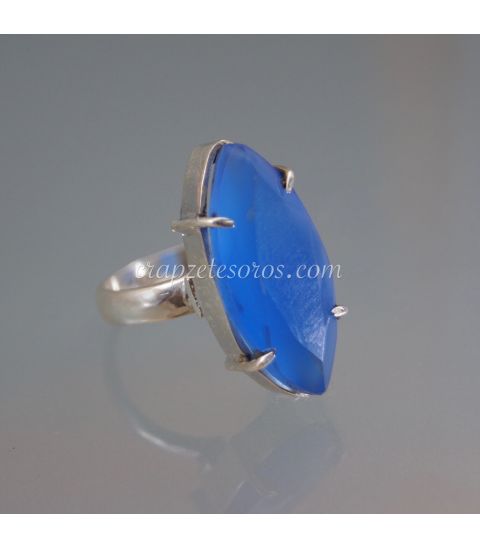Ágata azul en anillo de plata de ley