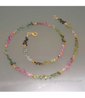 Turmalinas multicolor gotas facetadas de 4 mm en collar de plata dorada
