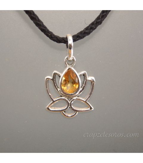Cuarzo citrino gema en colgante flor de loto de plata de ley