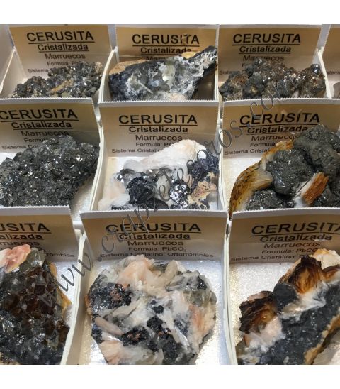 Cerusita cristalizada de Marruecos en cajíta de colección.