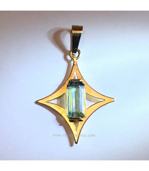 Turmalina Verdelita gema montada en colgante estrella de oro de ley